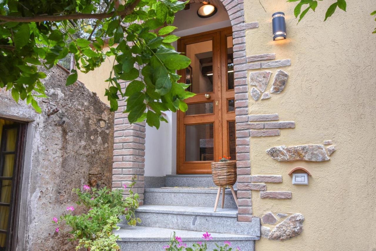 Elba Borgo Di Latrano Lägenhet Magazzini  Exteriör bild