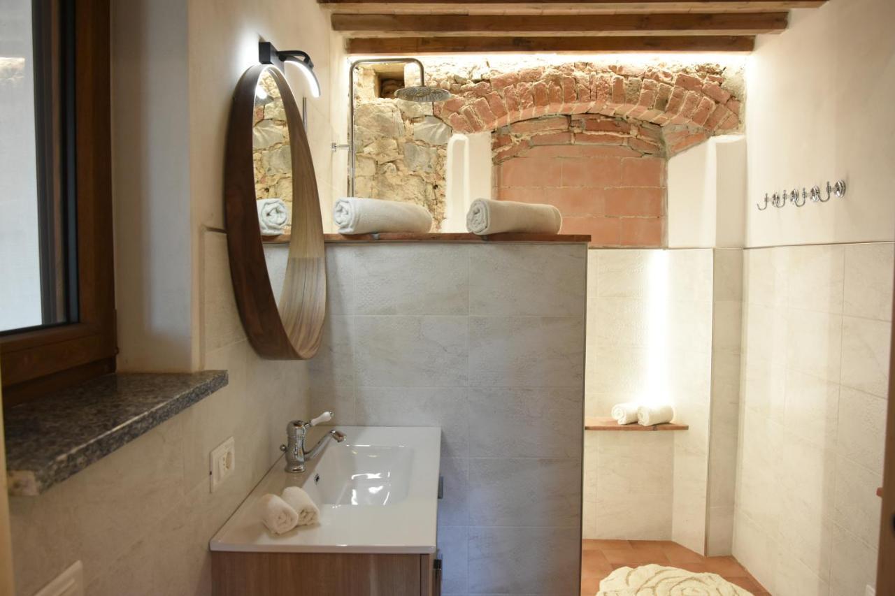 Elba Borgo Di Latrano Lägenhet Magazzini  Exteriör bild