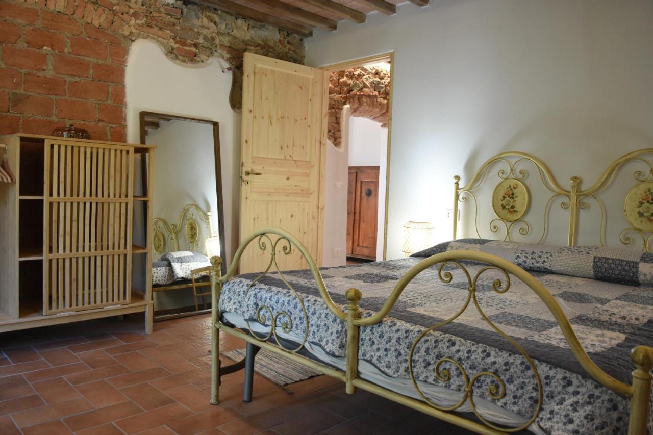 Elba Borgo Di Latrano Lägenhet Magazzini  Exteriör bild